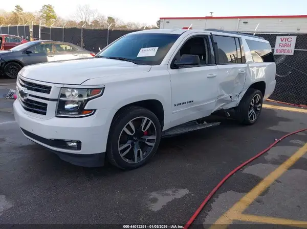 1GNSKJKC3JR298631 2018 CHEVROLET SUBURBAN - Image 2