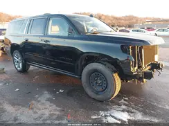 1GNSKJKC3KR141330 2019 CHEVROLET SUBURBAN