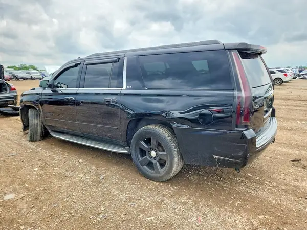 1GNSKJKC4GR188888 2016 CHEVROLET SUBURBAN - Image 2