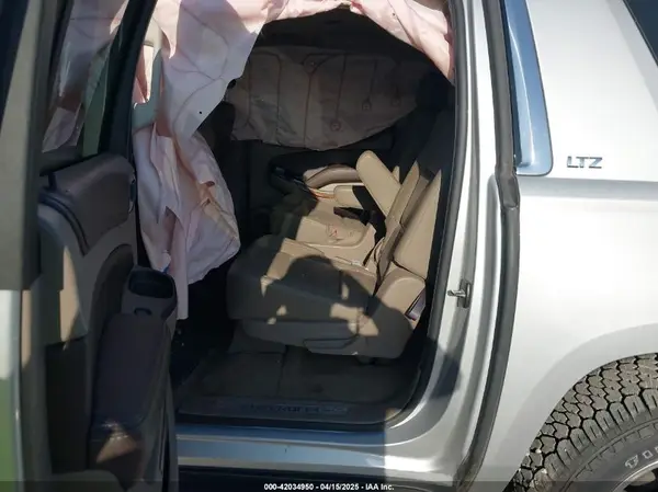 1GNSKJKC4GR272015 2016 CHEVROLET SUBURBAN - Image 8