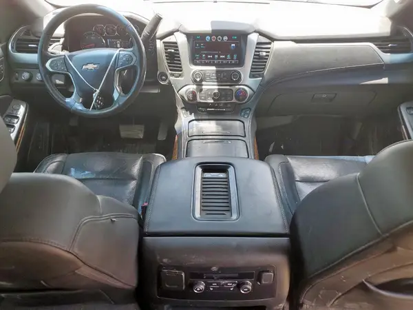 1GNSKJKC4HR112086 2017 CHEVROLET SUBURBAN - Image 8