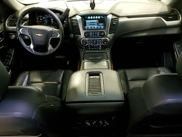 1GNSKJKC4HR123511 2017 CHEVROLET SUBURBAN - Image 8