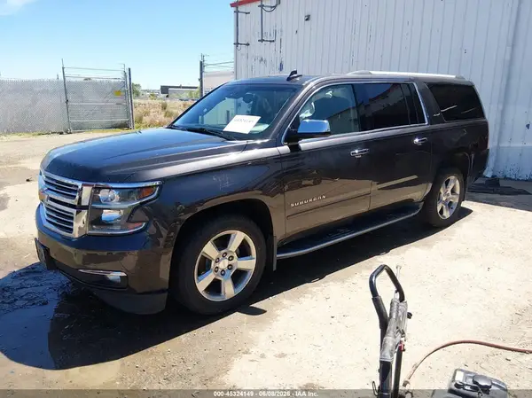 1GNSKJKC4HR146125 2017 CHEVROLET SUBURBAN - Image 2