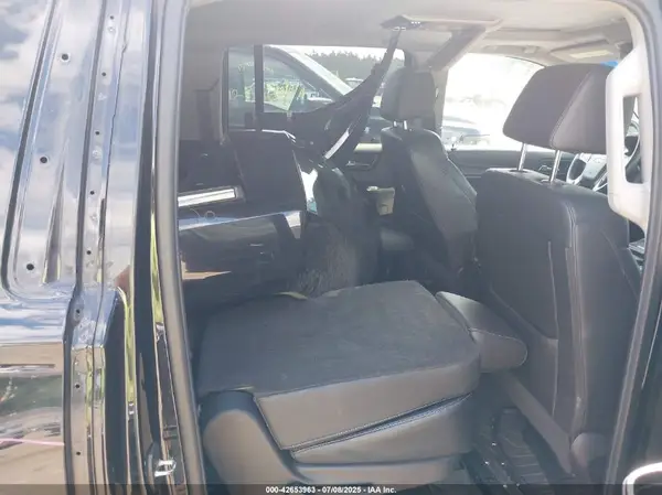 1GNSKJKC4HR171509 2017 CHEVROLET SUBURBAN - Image 8