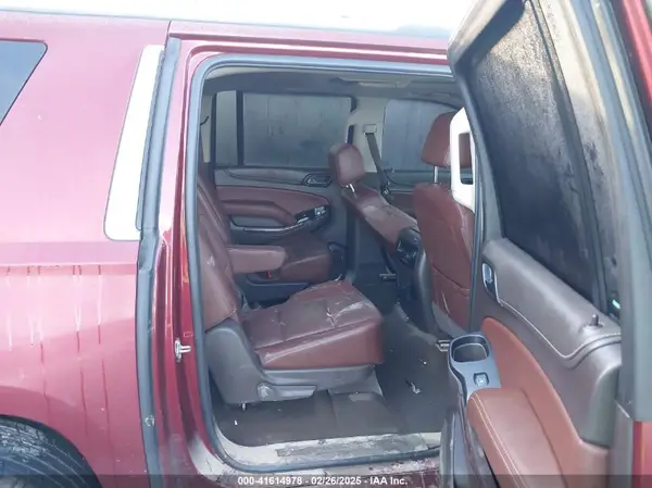 1GNSKJKC4HR274185 2017 CHEVROLET SUBURBAN - Image 8