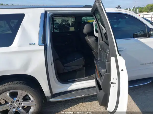1GNSKJKC5GR144818 2016 CHEVROLET SUBURBAN - Image 8