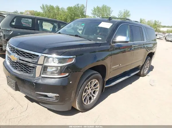 1GNSKJKC5GR328723 2016 CHEVROLET SUBURBAN - Image 2