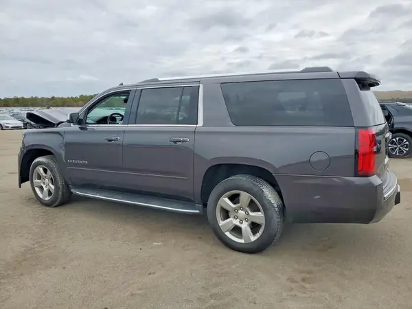 1GNSKJKC5HR118706 2017 CHEVROLET SUBURBAN - Image 2