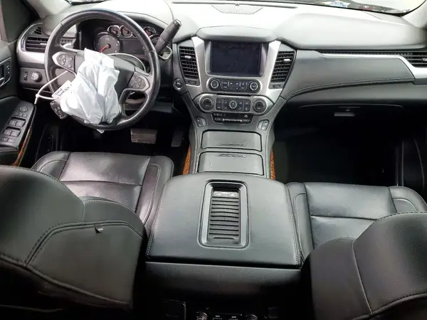 1GNSKJKC5HR118706 2017 CHEVROLET SUBURBAN - Image 8