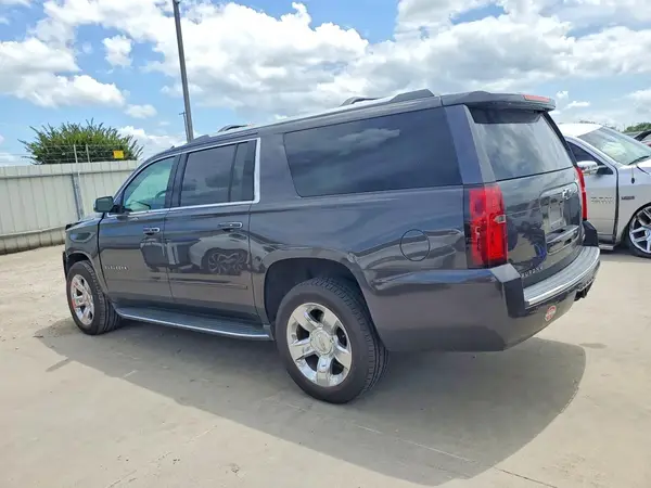 1GNSKJKC5HR142035 2017 CHEVROLET SUBURBAN - Image 2