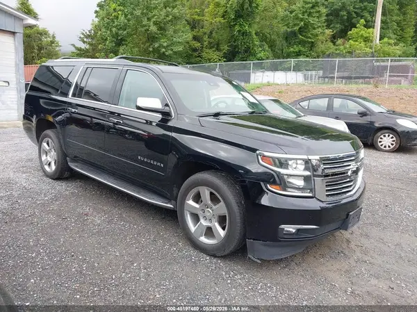 1GNSKJKC5HR226792 2017 CHEVROLET SUBURBAN - Image 1