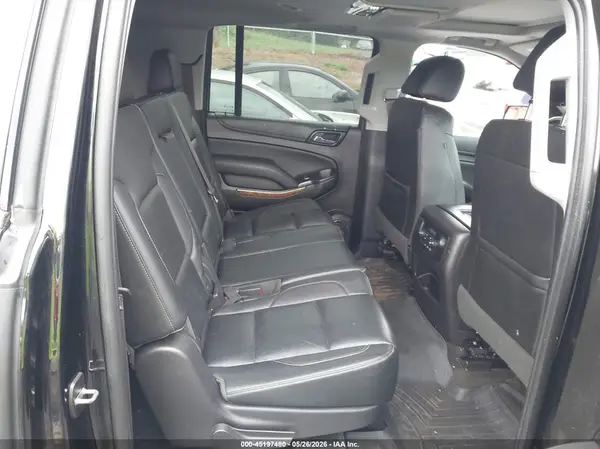 1GNSKJKC5HR226792 2017 CHEVROLET SUBURBAN - Image 8