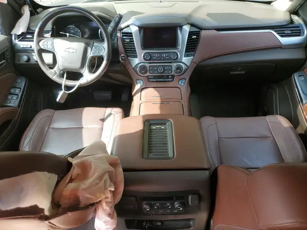 1GNSKJKC5HR262742 2017 CHEVROLET SUBURBAN - Image 8
