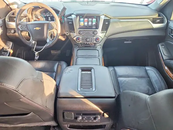 1GNSKJKC5HR303225 2017 CHEVROLET SUBURBAN - Image 8