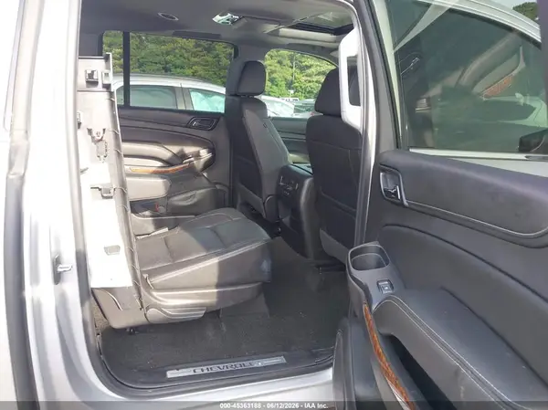 1GNSKJKC5JR180726 2018 CHEVROLET SUBURBAN - Image 8