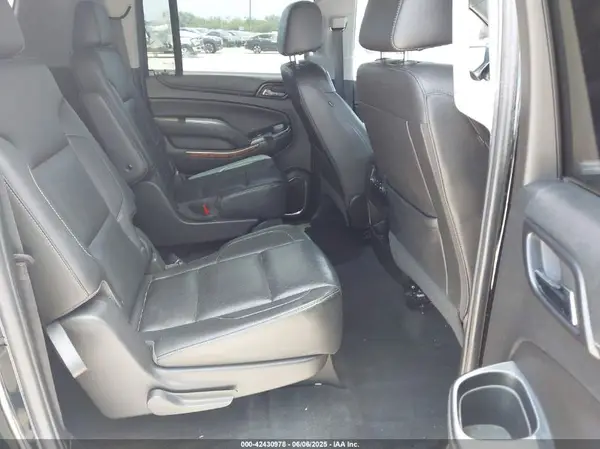 1GNSKJKC5JR251150 2018 CHEVROLET SUBURBAN - Image 8