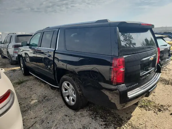 1GNSKJKC5KR355204 2019 CHEVROLET SUBURBAN - Image 2