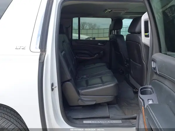 1GNSKJKC6GR151499 2016 CHEVROLET SUBURBAN - Image 8