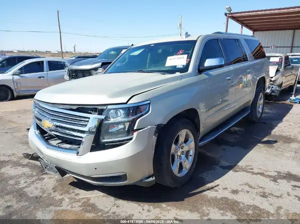 1GNSKJKC6GR279483 2016 CHEVROLET SUBURBAN - Image 2