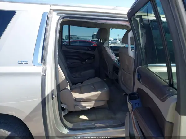 1GNSKJKC6GR279483 2016 CHEVROLET SUBURBAN - Image 8