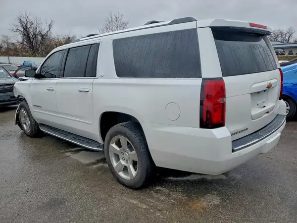 1GNSKJKC6GR430368 2016 CHEVROLET SUBURBAN - Image 2