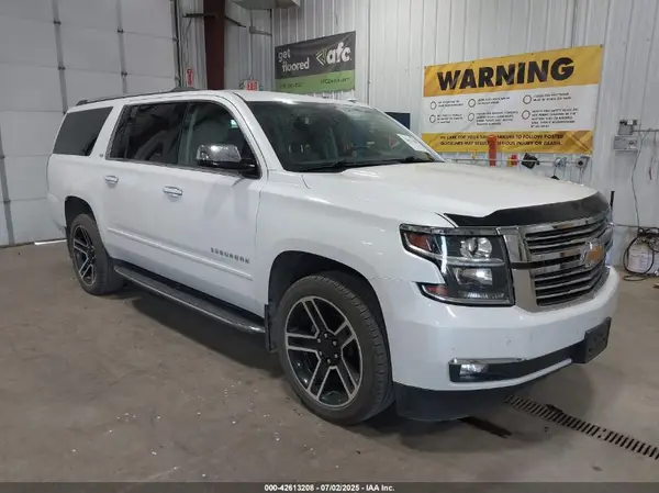 1GNSKJKC6GR472121 2016 CHEVROLET SUBURBAN - Image 1