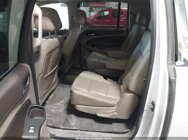 1GNSKJKC6GR472121 2016 CHEVROLET SUBURBAN - Image 8
