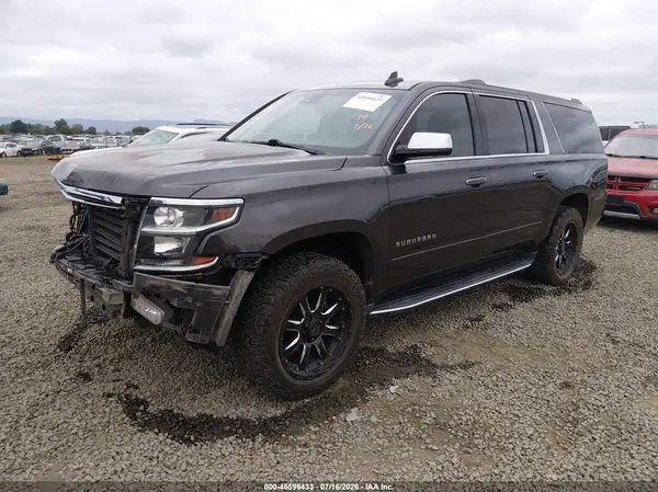 1GNSKJKC6HR143954 2017 CHEVROLET SUBURBAN - Image 2