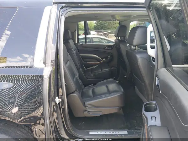 1GNSKJKC6HR225148 2017 CHEVROLET SUBURBAN - Image 8