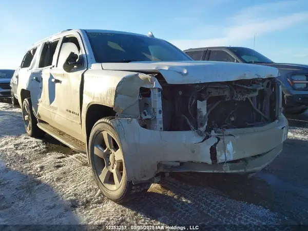 1GNSKJKC6HR226431 2017 CHEVROLET SUBURBAN - Image 1