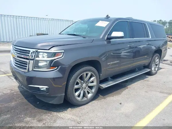 1GNSKJKC6HR232276 2017 CHEVROLET SUBURBAN - Image 2