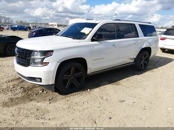 1GNSKJKC6HR235386 2017 CHEVROLET SUBURBAN - Image 2