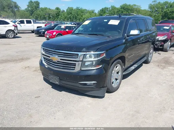 1GNSKJKC6JR143118 2018 CHEVROLET SUBURBAN - Image 2