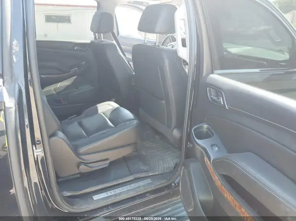1GNSKJKC6JR143118 2018 CHEVROLET SUBURBAN - Image 8