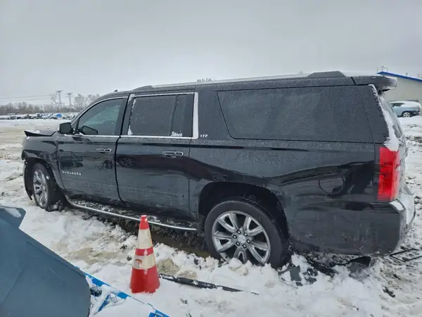 1GNSKJKC7GR126367 2016 CHEVROLET SUBURBAN - Image 2