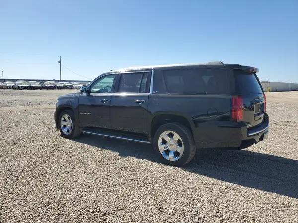 1GNSKJKC7GR216411 2016 CHEVROLET SUBURBAN - Image 2