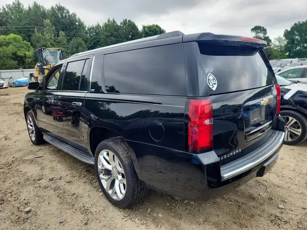 1GNSKJKC7GR301426 2016 CHEVROLET SUBURBAN - Image 2