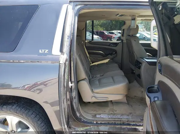1GNSKJKC7GR370939 2016 CHEVROLET SUBURBAN - Image 8