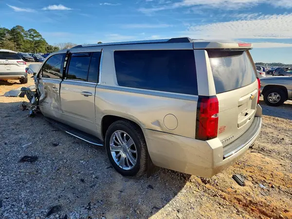 1GNSKJKC7GR455828 2016 CHEVROLET SUBURBAN - Image 2