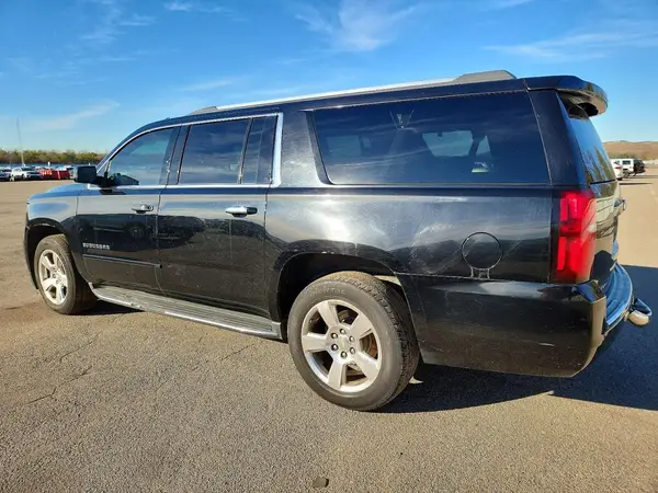 1GNSKJKC7HR113782 2017 CHEVROLET SUBURBAN - Image 2