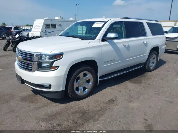 1GNSKJKC7HR173318 2017 CHEVROLET SUBURBAN - Image 2