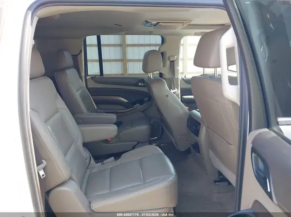 1GNSKJKC7HR173318 2017 CHEVROLET SUBURBAN - Image 8