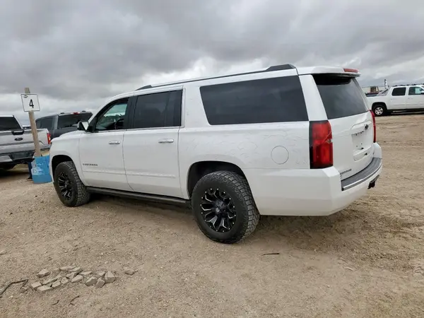 1GNSKJKC7HR202266 2017 CHEVROLET SUBURBAN - Image 2