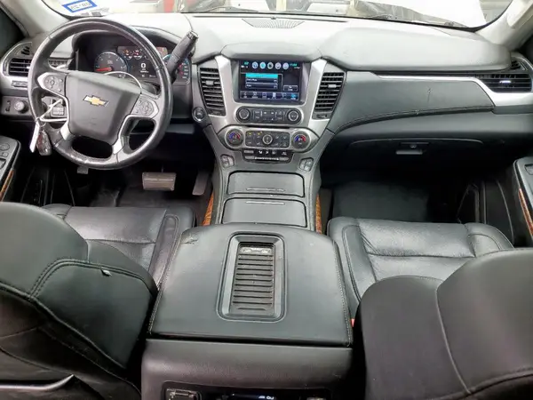 1GNSKJKC7HR202266 2017 CHEVROLET SUBURBAN - Image 8