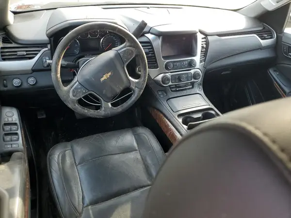 1GNSKJKC7HR224395 2017 CHEVROLET SUBURBAN - Image 8