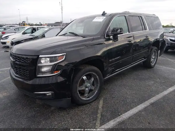 1GNSKJKC7HR302139 2017 CHEVROLET SUBURBAN - Image 2