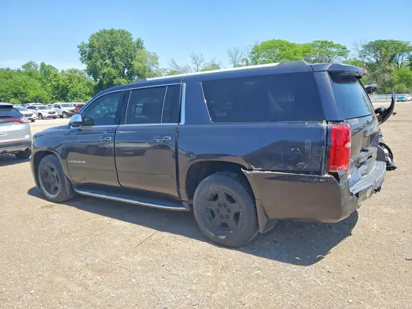 1GNSKJKC7HR308281 2017 CHEVROLET SUBURBAN - Image 2