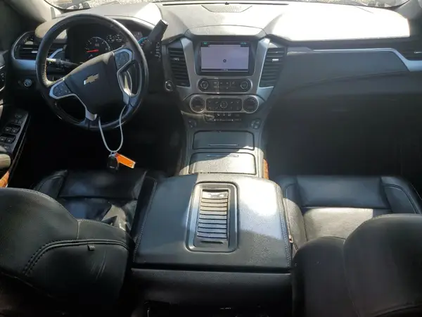 1GNSKJKC7HR327347 2017 CHEVROLET SUBURBAN - Image 8