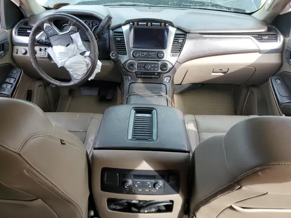 1GNSKJKC7JR141068 2018 CHEVROLET SUBURBAN - Image 8