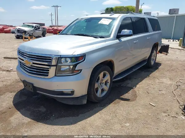1GNSKJKC7JR187371 2018 CHEVROLET SUBURBAN - Image 2